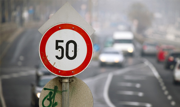 Міністерство внутрішніх справ України опублікувало роз'яснення щодо змін до правил дорожнього руху, які вступили в дію 1 січня.