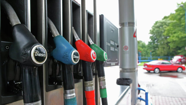 Роздрібна вартість бензину марки А-95 в Україні може перевищити 40 грн за літр, а дизельного пального – 38 грн за літр у разі, якщо зростання цін на нафту на світовому ринку продовжиться і вартість нафти перевищить $100 за барель.