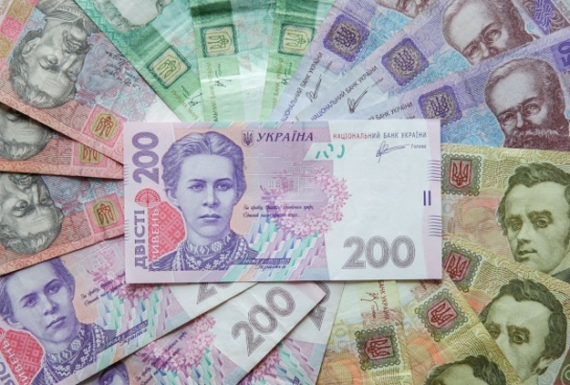 Национальный банк повысил официальный курс гривны на 16 копеек до 27,84 грн/$.