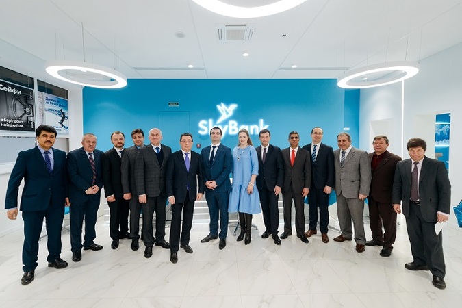 Sky Bank открыл инновационное отделение в Киеве на ул.