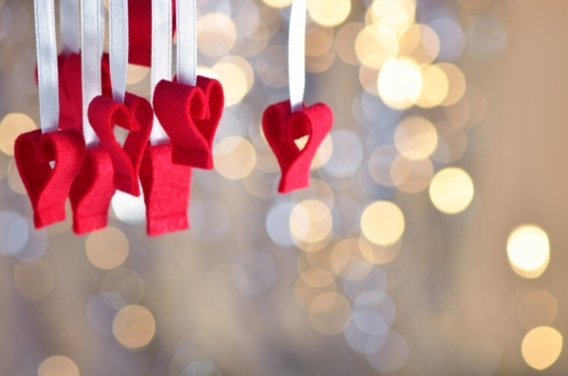 Американські споживачі в цьому році збільшать витрати на подарунки, придбані до Дня святого Валентина, до рекорду.