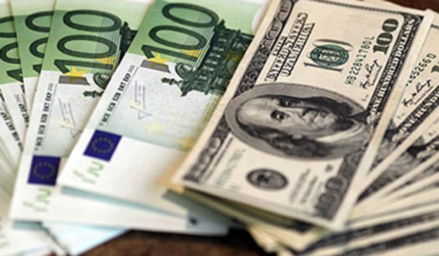 Межбанковские валютные торги 20 февраля открылись котировками в диапазоне 27,01/27,04 грн за доллар, евро — 33,38/33,41.
