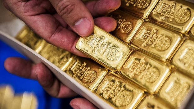 Національний банк знизив офіційний курс золота і курс срібла.