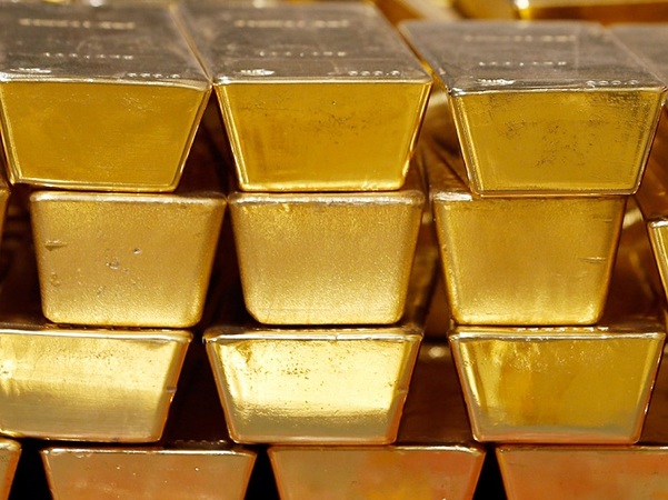 Национальный банк понизил официальный курс золота и повысил курс серебра.