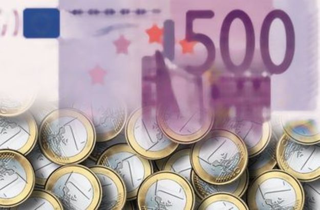Межбанковские валютные торги 10 апреля открылись котировками в диапазоне 25,98/26,02 грн за доллар, евро — 31,99/32,04.