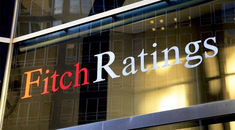 Міжнародне рейтингове агентство Fitch Ratings підвищило довгостроковий рейтинг дефолту емітента (РДЕ) в іноземній і національній валютах НАК «Нафтогаз України» до рівня «В-» з «ССС».