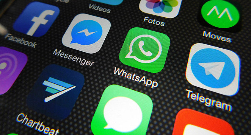 Среди мессенджеров во всем мире лидирует Whatsapp, затем Facebook Messenger и на третьем месте Viber (по данным Similarweb).
