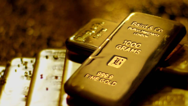 Національний банк підвищив офіційний курс золота і знизив курс срібла.