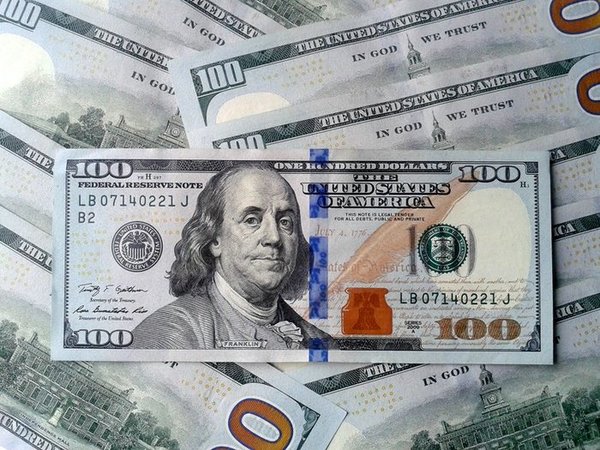 Міжбанківські валютні торги 11 травня відкрилися котируваннями в діапазоні 26,15/26,18 грн за долар, євро — 31,10/31,14.