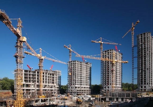 Рентабельність будівництва житла комфорт-і економ-класу з початку 2018 року в столиці України знизилася до 10-15% з 25-30% в 2017 році в зв'язку з подорожчанням будівельних матеріалів і робіт.