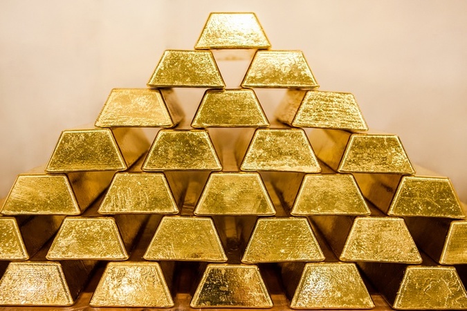 Национальный банк понизил официальный курс золота и повысил курс серебра.