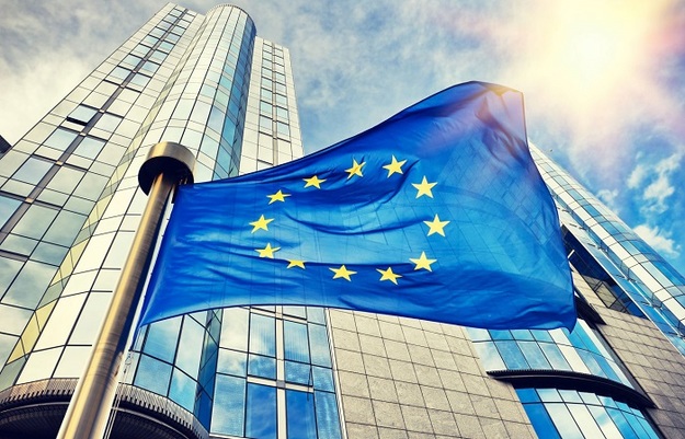 Европарламент на следующей неделе планирует проголосовать резолюцию относительно выделения Украине 1 млрд евро макрофинансовой помощи, но при условии создания Антикоррупционного суда.