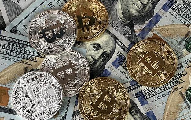 Ціна основної криптовалюти Bitcoin може впасти до 3 200 доларів за «монету».