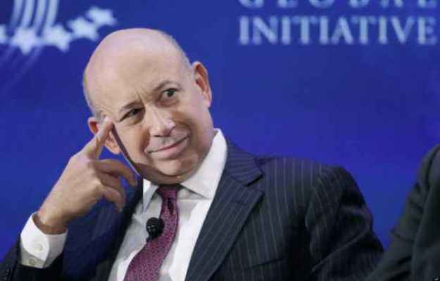 CEO великого інвестиційного банку Goldman Sachs Ллойд Бланкфейн заявив, що біткоін не заслуговує його уваги і сам він не користується криптовалютою.