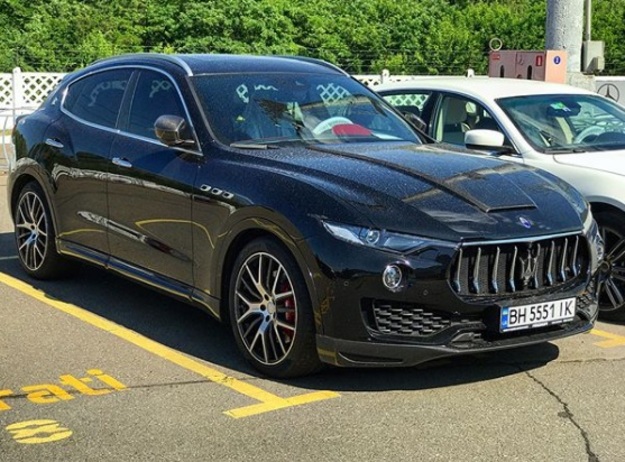 Кроссовер Maserati Levante нечасто, но все же встречается на наших дорогах.