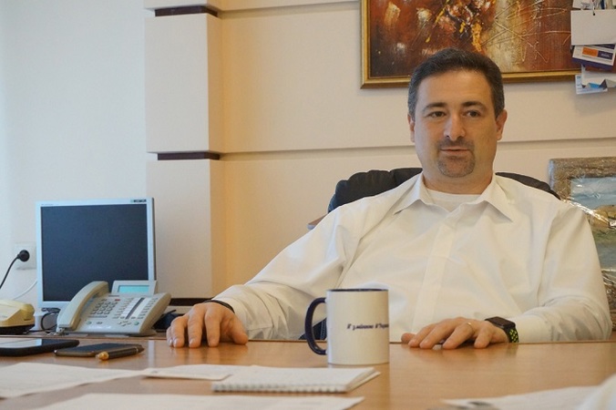 Игорь Смелянский, который возглавлял Укрпочту с апреля 2016 года, подал заявление об отставке.