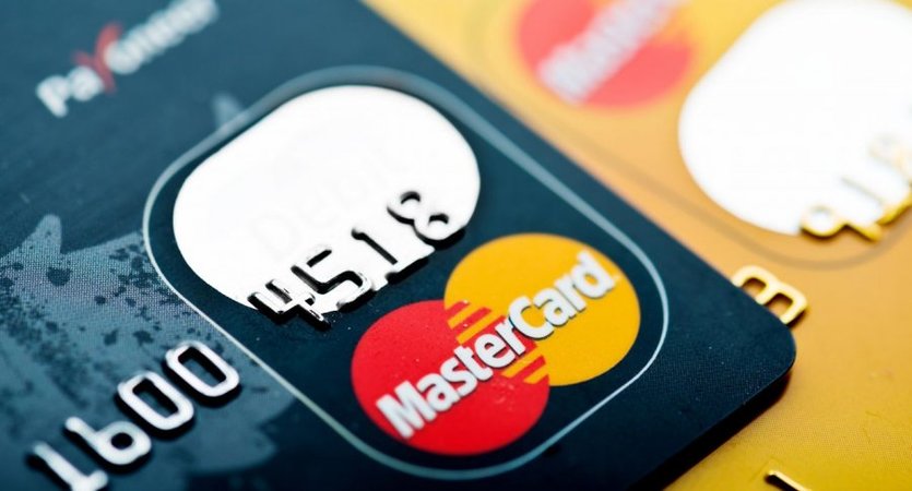 Платіжна система MasterCard отримала патент на метод «управління дробовими резервами блокчейн-валют», який відкриває можливість випуску криптовалютних платіжних карт.