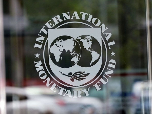 Международный валютный Фонд одобрил обновленный план Украины по созданию Антикоррупционного суда, сняв таким образом одну из преград на пути к получению Киевом следующего транша в 2 млрд долларов.