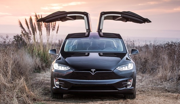 За два года Tesla намерена нарастить объемы выпуска автомобилей до 1 млн штук в год, то есть примерно в четыре раза.