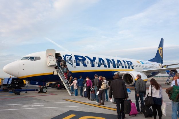 Лоу-кост Ryanair оголосив про введення значних обмежень на безкоштовне перевезення ручного багажу на своїх рейсах, які будуть виконуватися з 1 листопада 2018 року.
