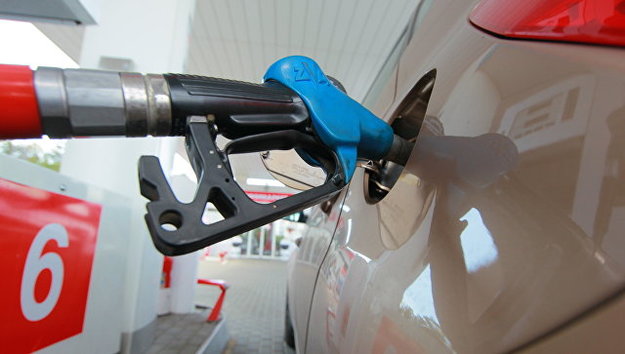 С 7 по 10 сентября самая консолидированная сеть группы «Приват» подняла цены на бензин и дизельное топливо на 50 копеек за литр.