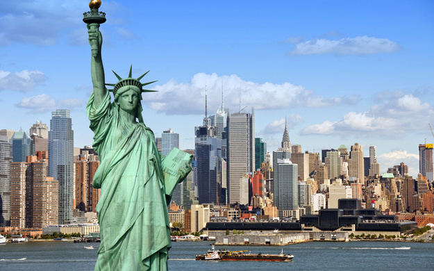 Нью-Йорк вышел на первое место в списке крупнейших финансовых центров мира, опередив Лондон всего на два пункта.