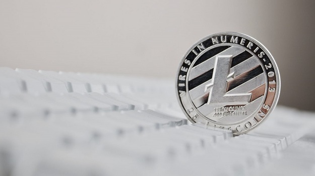 Творець криптовалюти Litecoin Чарлі Лі заявив, що останнім часом трейдери і фонди, а також деякі зацікавлені групи «погоджено» тиснули на котирування монети, пише Forklog.