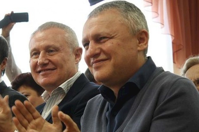 ПриватБанк урегулировал спор с семьей Суркисов по возмещению капитализированных взносов.