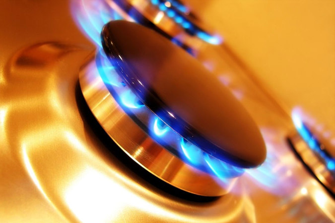 «Нафтогаз» встановив ціни на природний газ для промислових споживачів у жовтні на рівні 11,2 -12,2 тисячі гривень за тисячу кубометрів (без ПДВ), що на 9,4-9,7% більше порівняно з цінами вересня.
