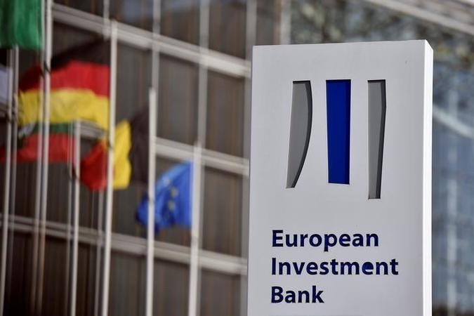 Европейский инвестиционный банк одобрил выделение кредитной линии в 50 млн евро, чтобы помочь «Укрзализныци» и «Укравтодору» ликвидировать узкие места в европейских транспортных сетях.