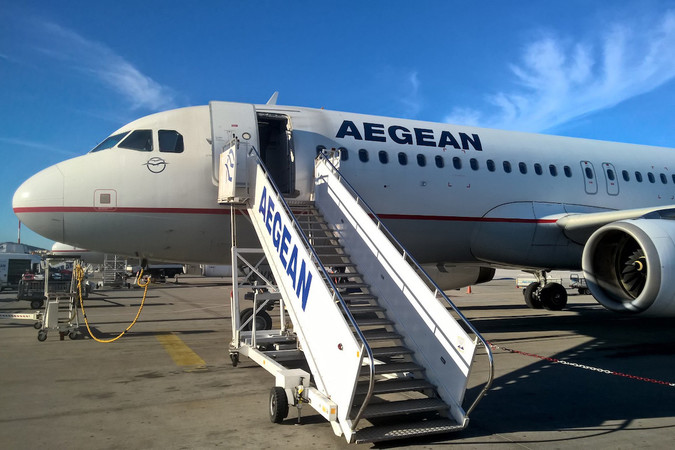 Крупнейшая авиакомпания Греции Aegean Airlines на несколько месяцев приостановит регулярные полеты в Украину.