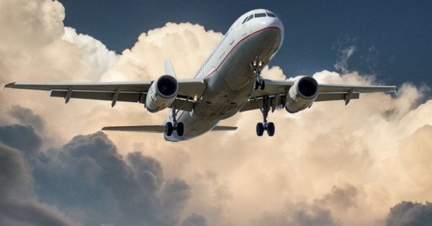 Федеральне авіаційне управління США дозволило своїм авіакомпаніям і партнерам відновити польоти в аеропорти Харкова, Дніпра і Запоріжжя і в деяких частинах Чорного моря.