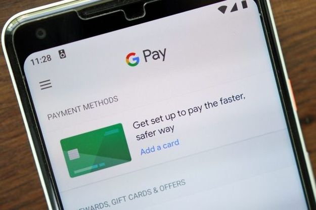ПриватБанк и Google реализовали возможность добавления банковских карт к сервису бесконтактной оплаты Google Pay напрямую из Приват24, сообщает пресс-служба банка.