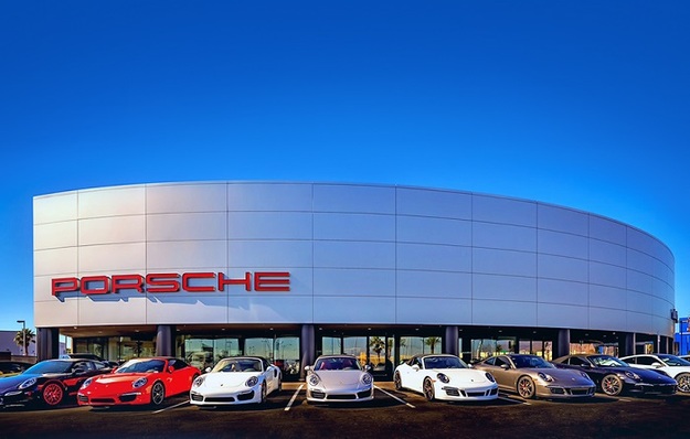 Земельний суд у Штутгарті виніс вердикт щодо скарги інвестора, пов'язаної із дизельним скандалом VW, який контролює автовиробника Porsche.