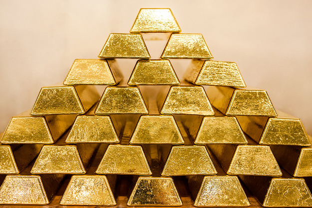 Минфин выяснял, что ожидает мировой рынок золота и как украинцам выгодней инвестировать в этот драгметалл«Золотой» период для золота остался позади.