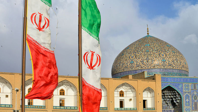 Власти Ирана разработали собственную криптовалюту, которая обспечена риалом, несмотря на его девальвацию.