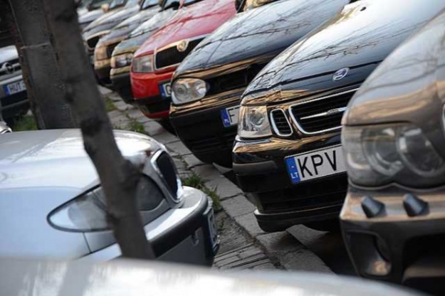 Госфискальная служба ответила на вопросы о растамаживании автомобилей с иностранной регистрацией, которые чаще всего интересуют налогоплательщиков.