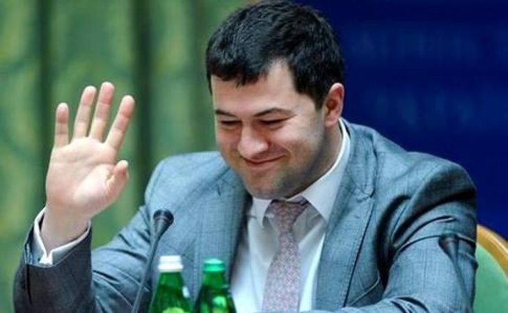 Суд відновив Романа Насірова на посаді голови Державної фіскальної служби.