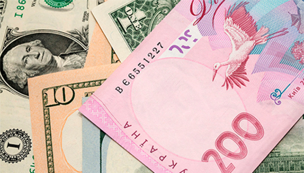Справочный курс Национального банка на 10 января составляет 28,27 гривен за доллар.