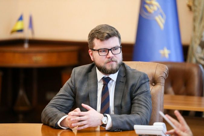 Кабинет министров назначил Евгения Кравцова председателем правления «Укрзализныци» сроком на три года.