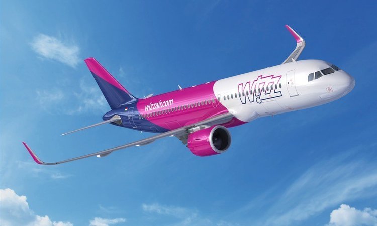 Угорська лоукост-авіакомпанія Wizz Air з 9 лютого цього року призупиняє виконання рейсів Харків-Лондон (аеропорт «Лутон»).
