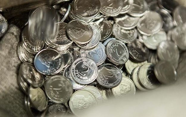 Національний банк планує поступово повністю замінити паперові банкноти від 1 до 10 гривень монетами.