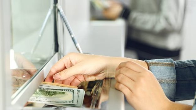 Национальный банк 25 февраля 2019 года отозвал у ООО «Первая Украинская Платежная Система» лицензию на перевод средств в нацвалюте без открытия счетов осуществления валютных операций.