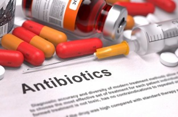 Кабмин 6 марта утвердил план борьбы с устойчивостью к противомикробным препаратам, предусматривающий ограничение безрецептурного доступа к антибиотикам.