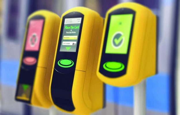 Приват24 Android запустив продаж єдиного електронного квитка для проїзду в метро та міському транспорті Києва.