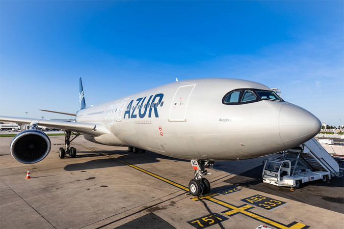 З 18 квітня 2019 року французька компанія Aigle Azur відкриває між паризьким аеропортом «Орлі» і аеропортом «Бориспіль» новий прямий рейс.