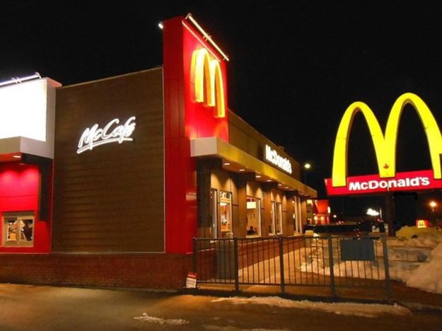 25 березня корпорація McDonald's оголосила про придбання ізраїльського стартапу Dynamic Yield Ltd., що займається розробками області штучного інтелекту.