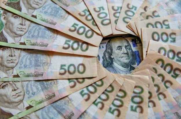 Національний банк встановив на 3 квітня 2019 року офіційний курс гривні на рівні 26,9742 грн/$.