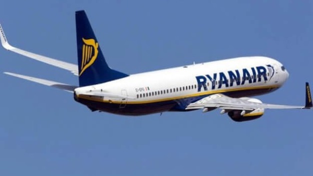 Ірландський лоукостер Ryanair оголосив розпродаж на Великодні свята – вартість авіаквитків на квітневі перельоти із Києва починається від 9,9 євро, зі Львова від 12,9 євро.