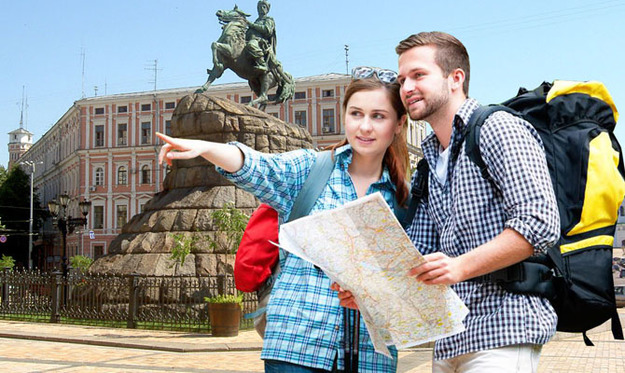 Витрати українських мандрівників в 8-9 разів перевищують витрати іноземних туристів в Україні.
